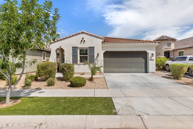 2818 E Hidalgo Ave – photo 1