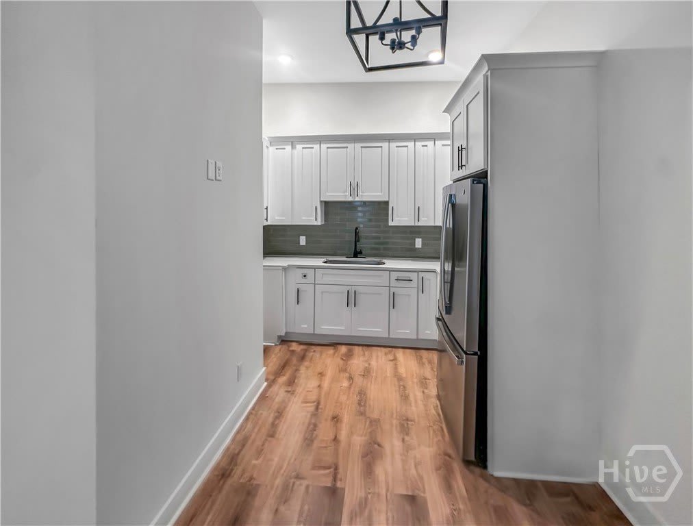 220 W Duffy Street – photo 3
