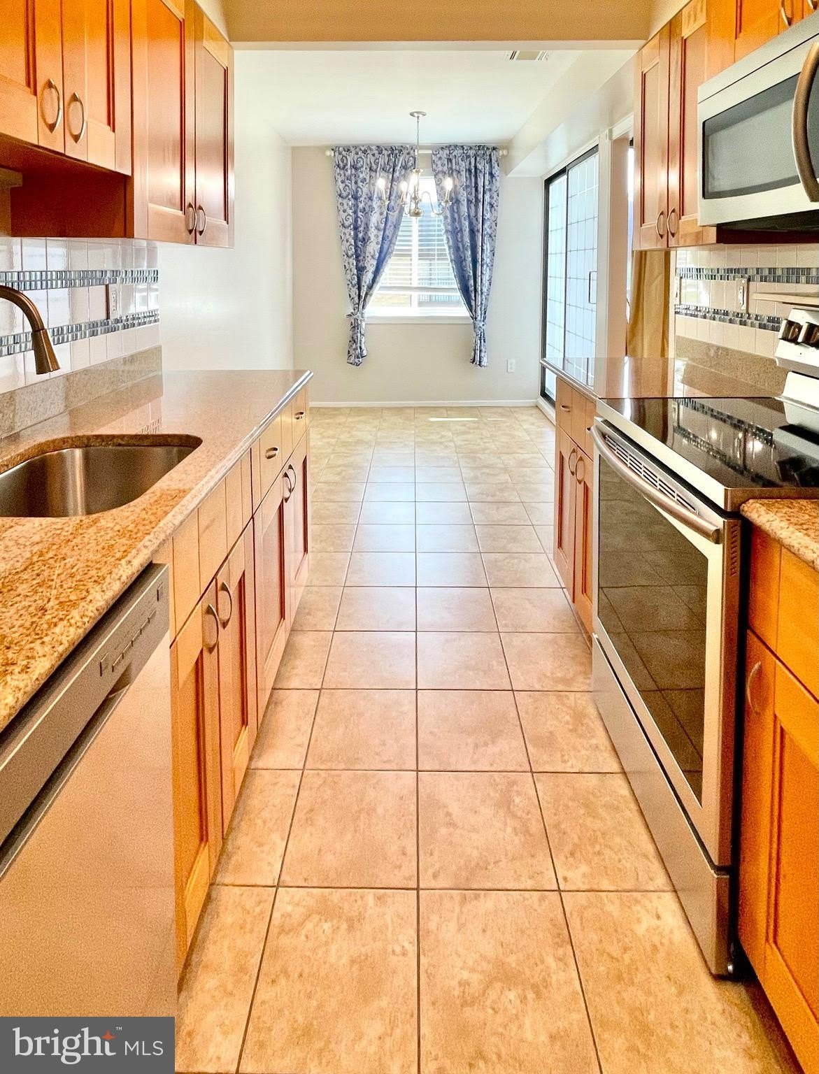 2817 JERMANTOWN Road – photo 2