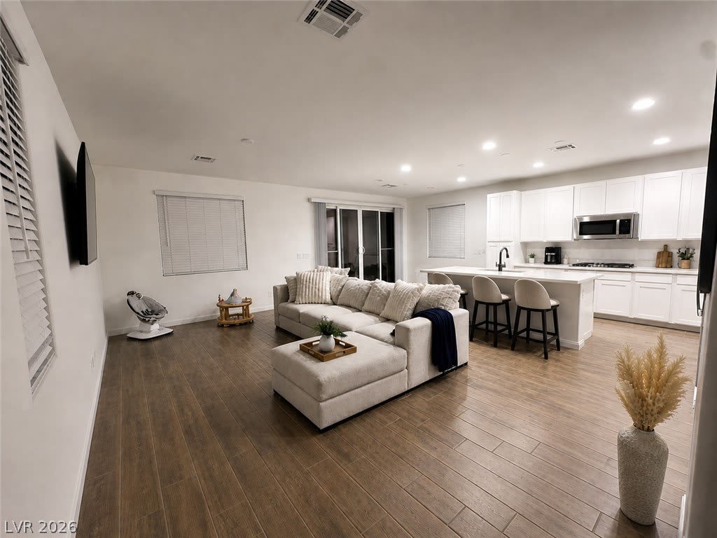 949 Ferodale Avenue – photo 5