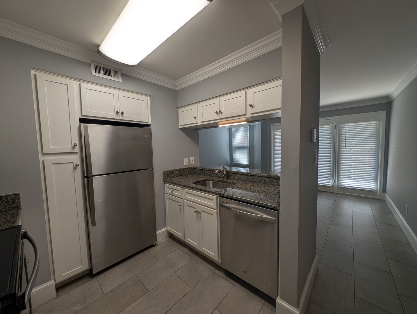 Pristine Condo located in Cedar Street Commons! – photo 2