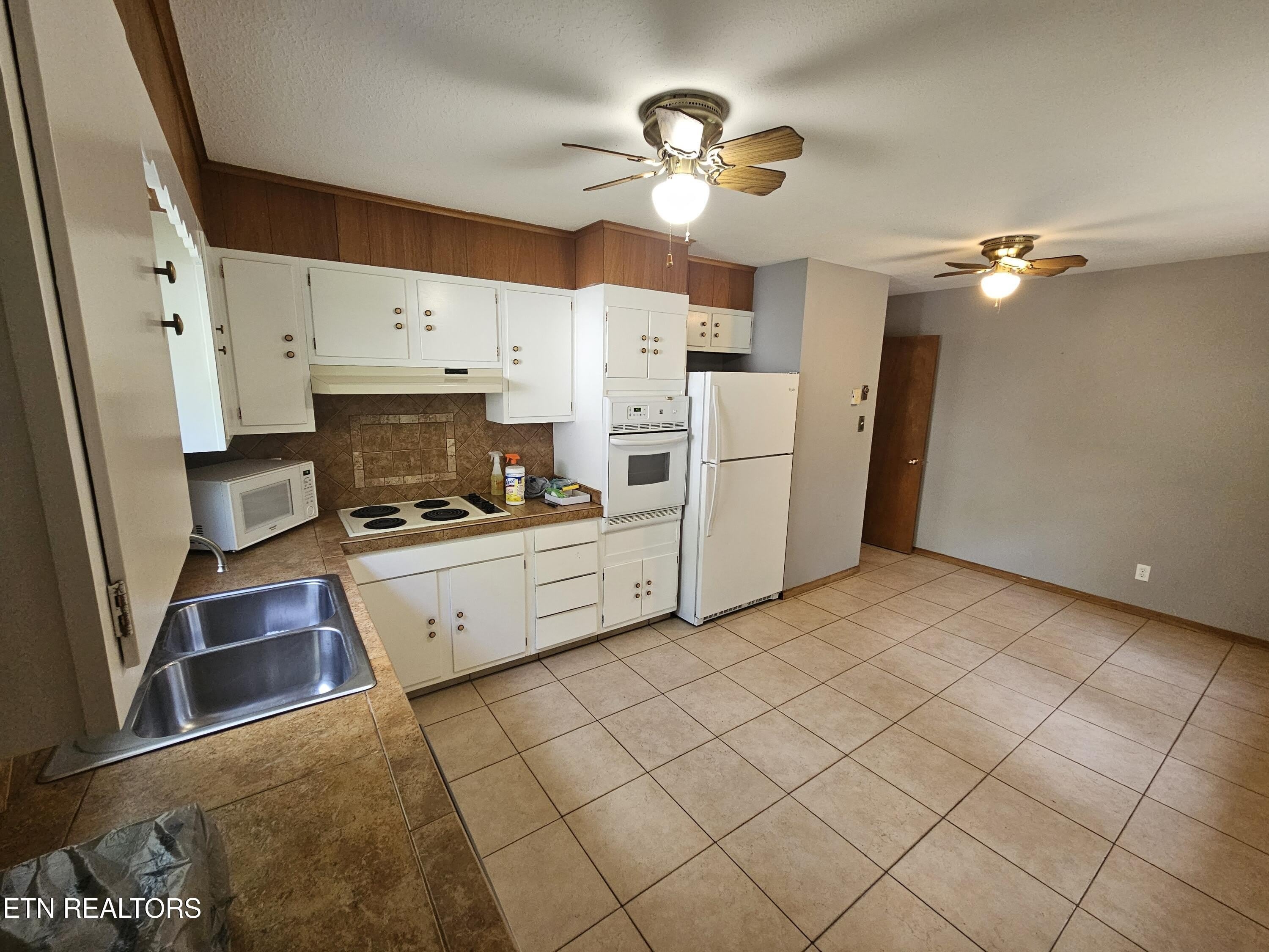 1725 S Forest Drive – photo 4