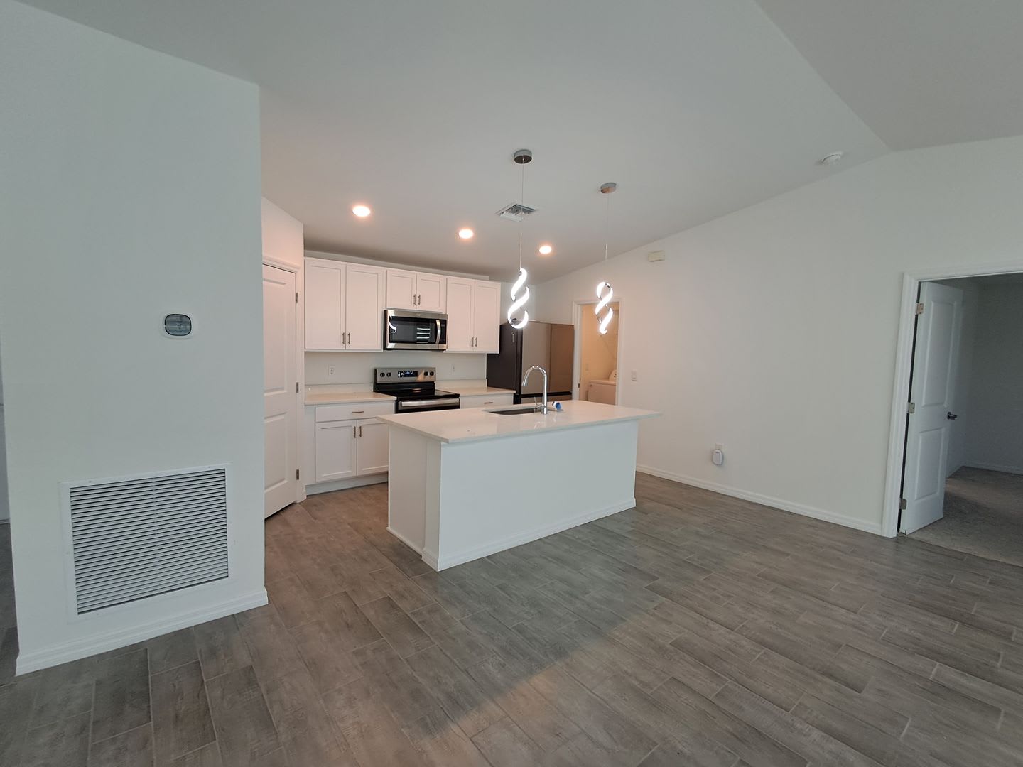 $500.00 Off First Month!!! Beautiful New 3/2 home in Lehigh!!!! – photo 4