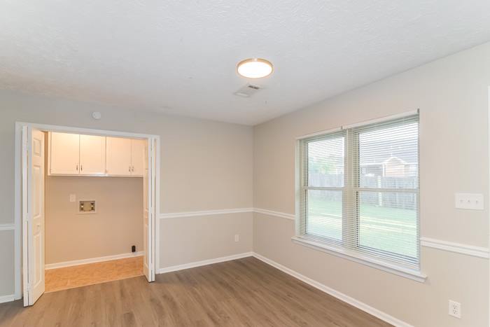 175 Honeysuckle Court – photo 4