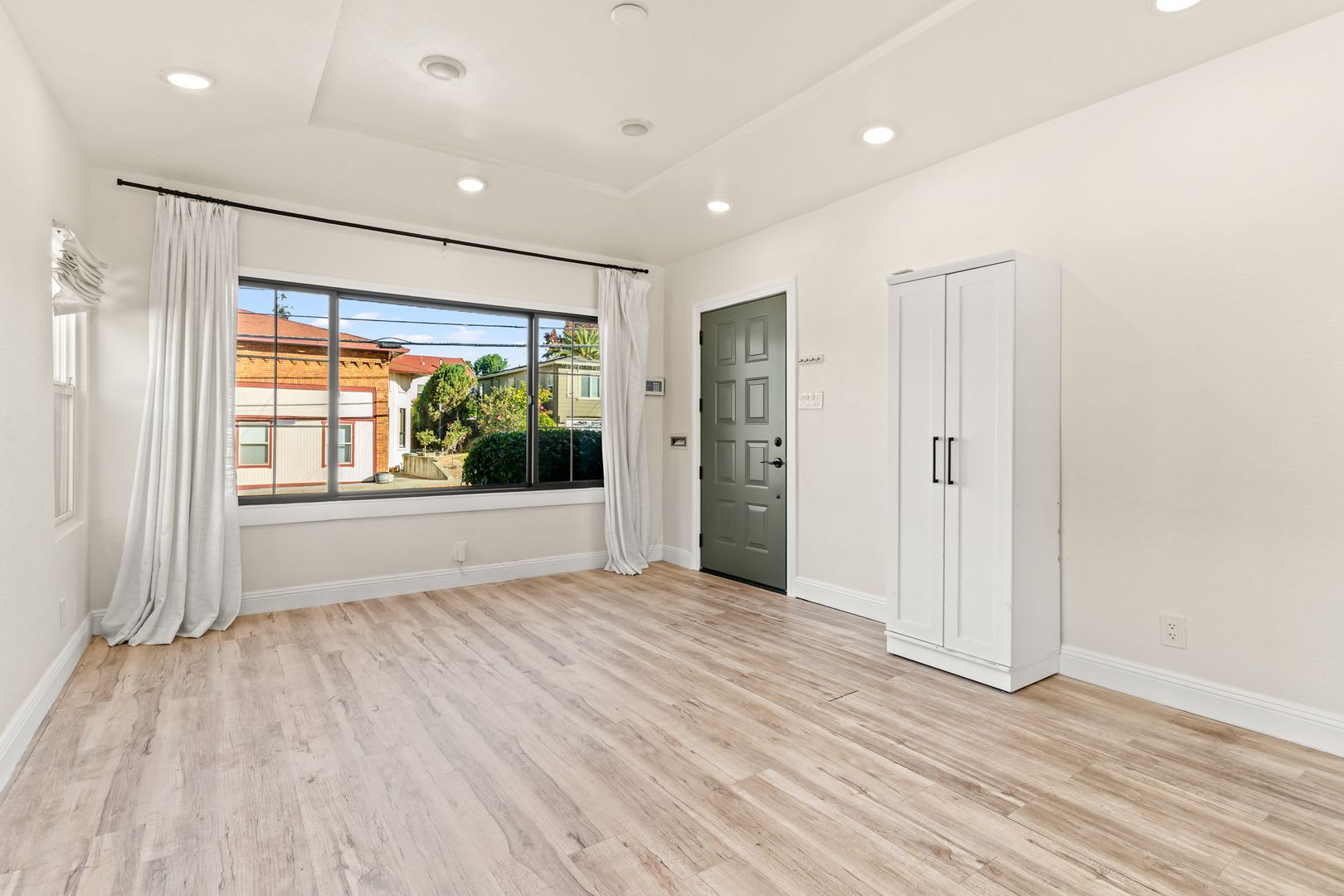 Beautifully Updated Spanish-Style Home Featuring an En Suite Master and Redwood Deck – photo 2