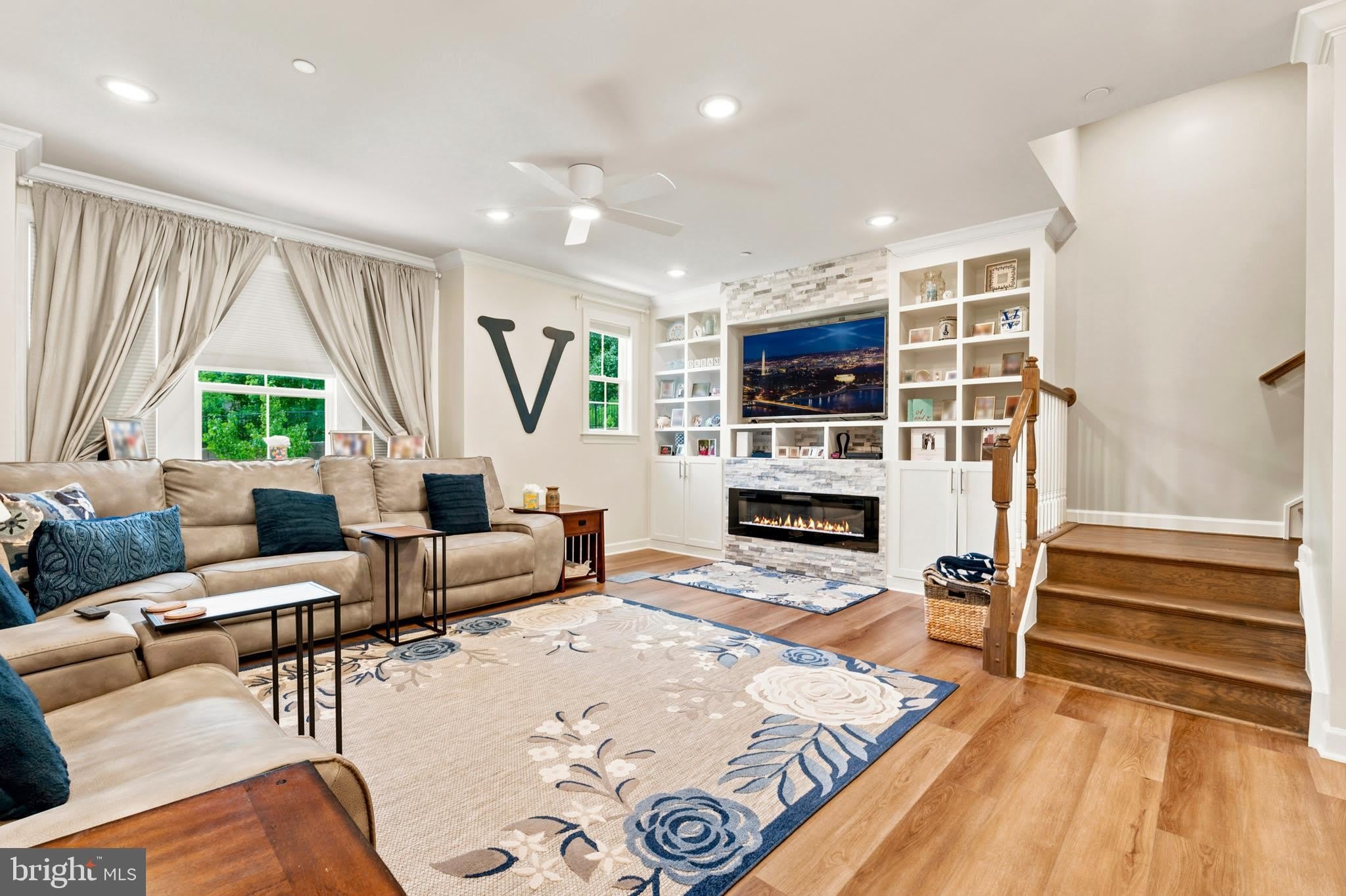 7353 Mountaineer Drive – photo 4