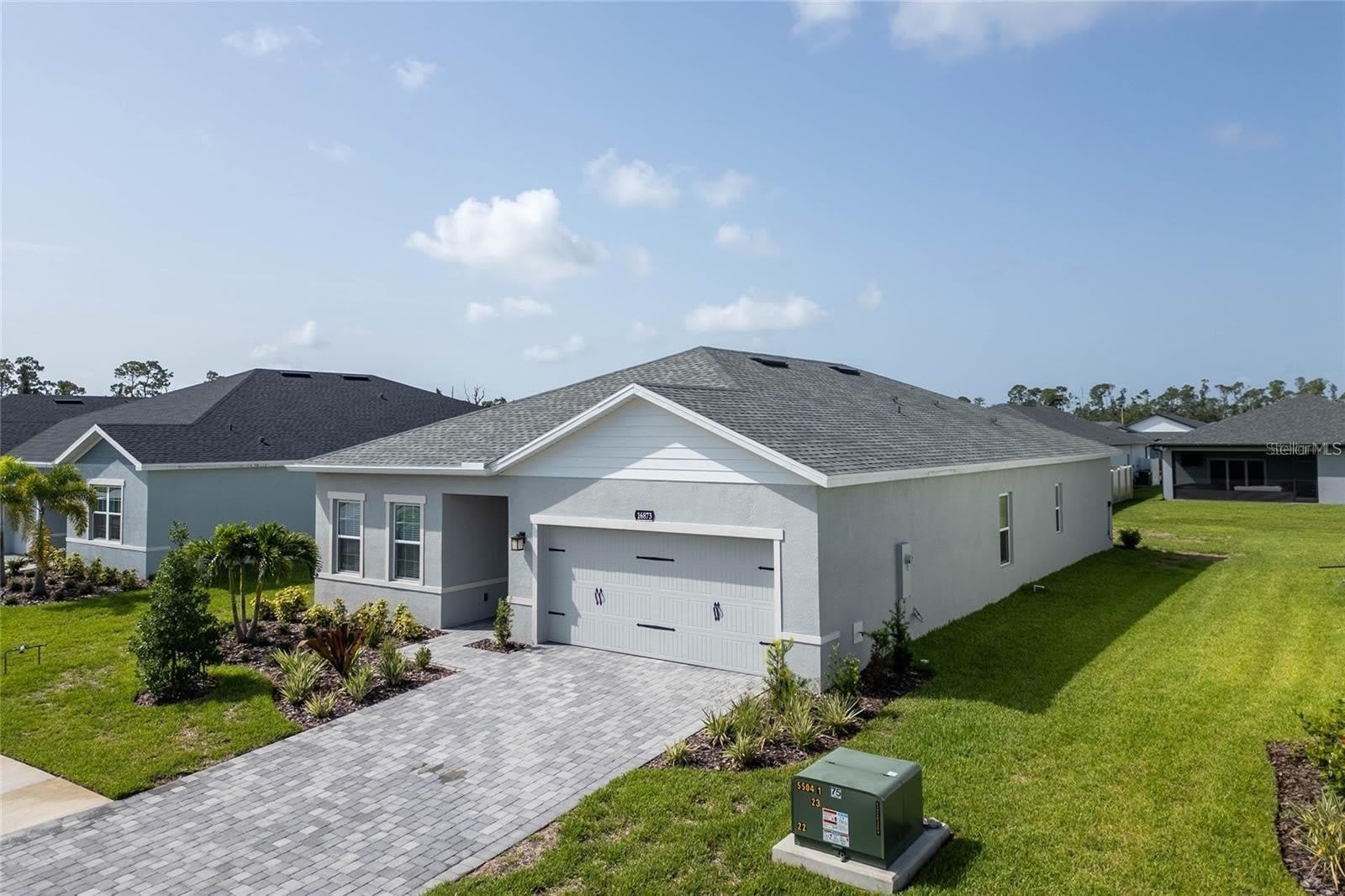 16873 CASTORO Drive – photo 4