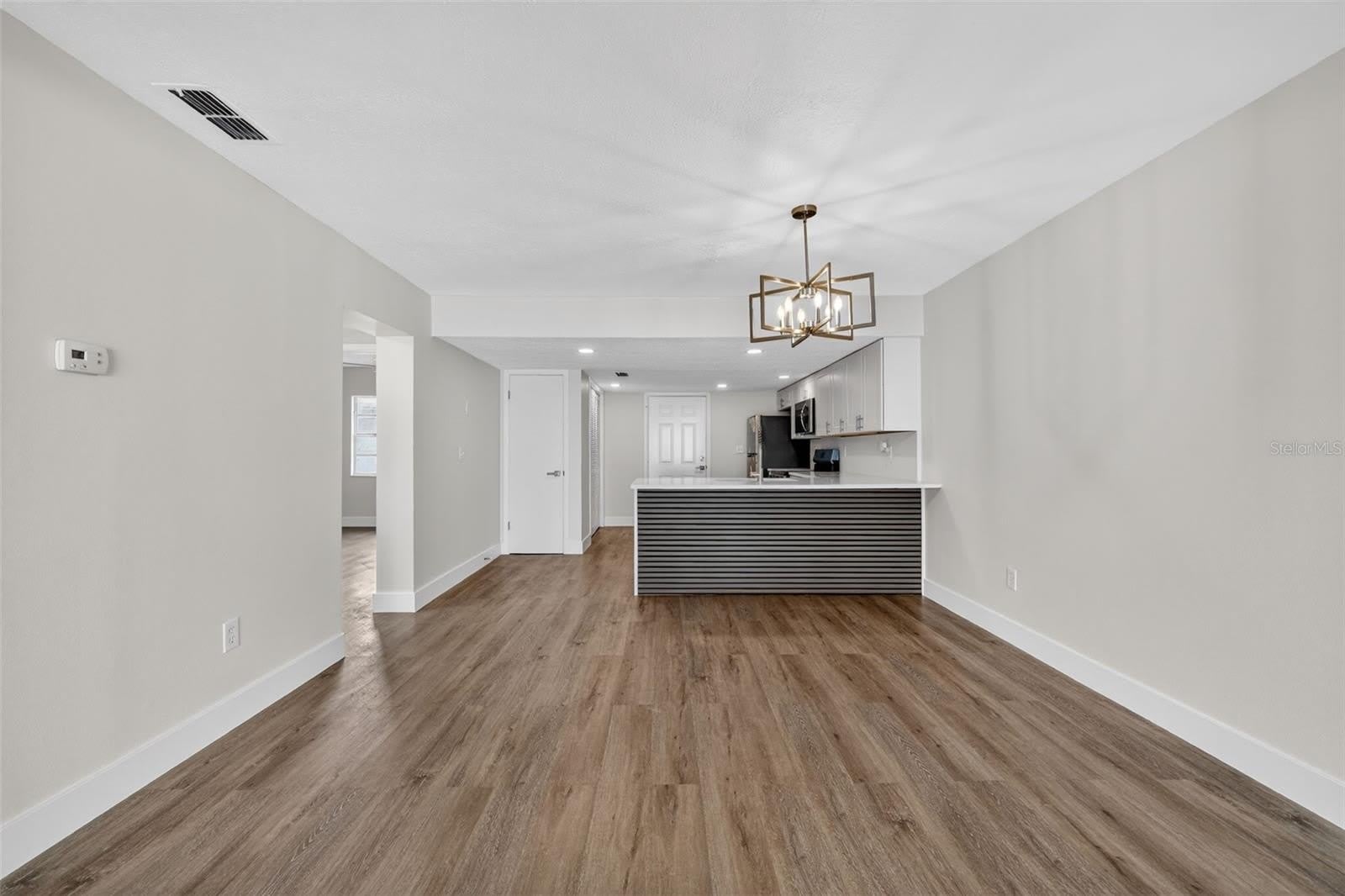 9826 POCONO Street – photo 3