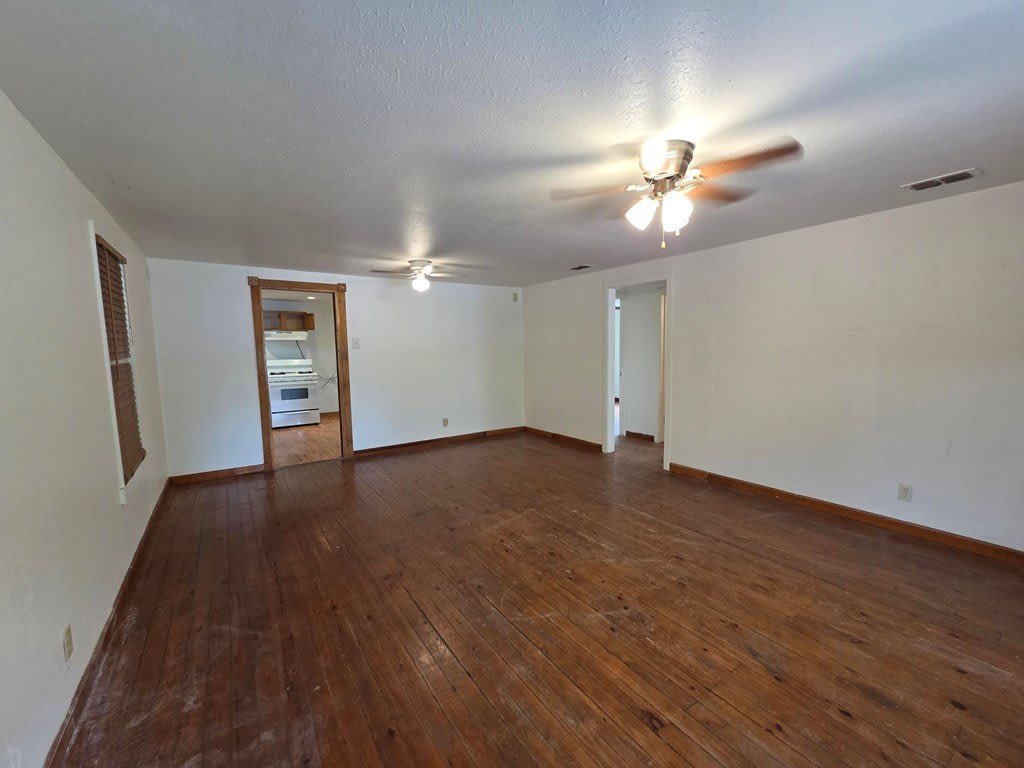 3414 Riverside Dr – photo 2