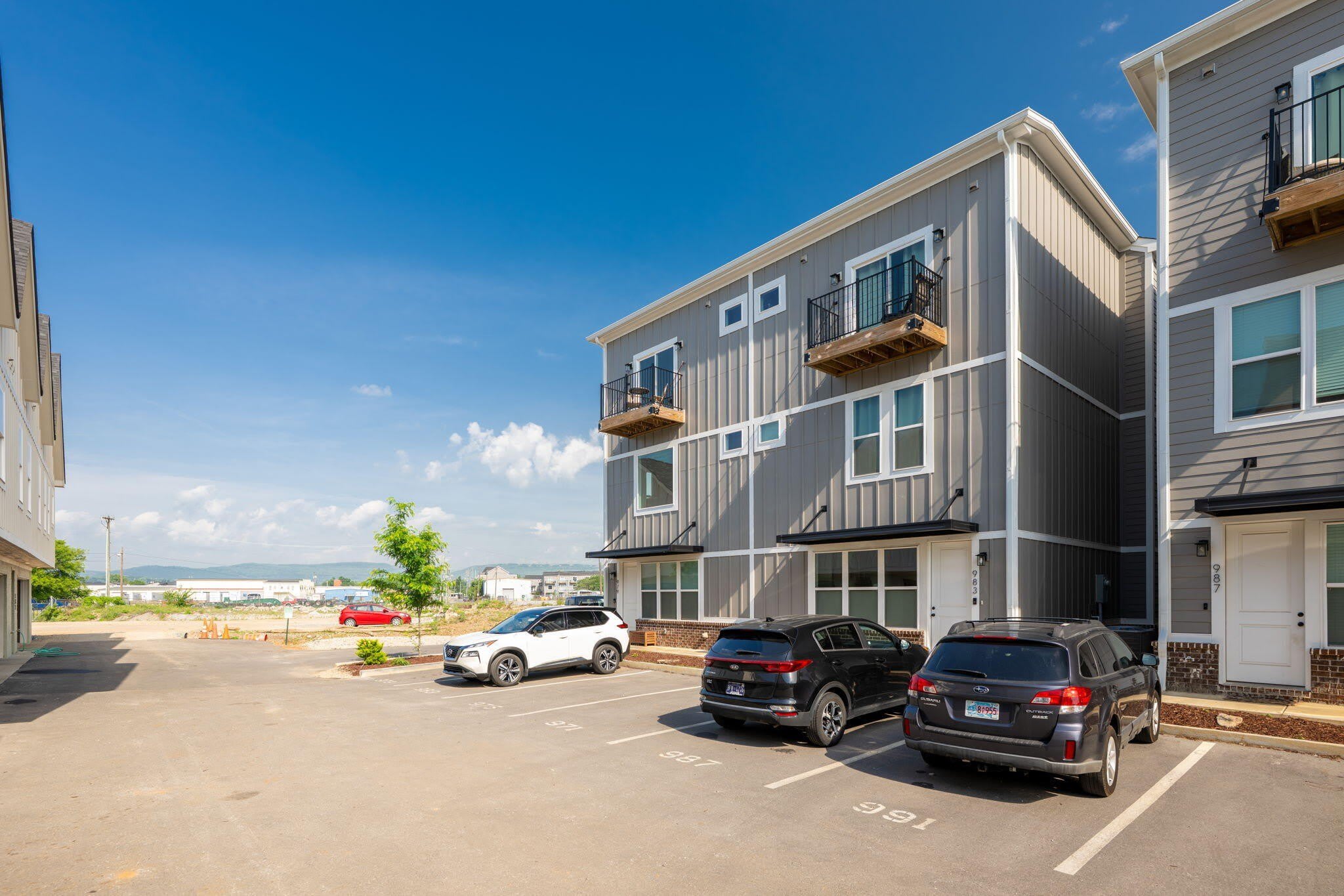 979 Montague Place – photo 4
