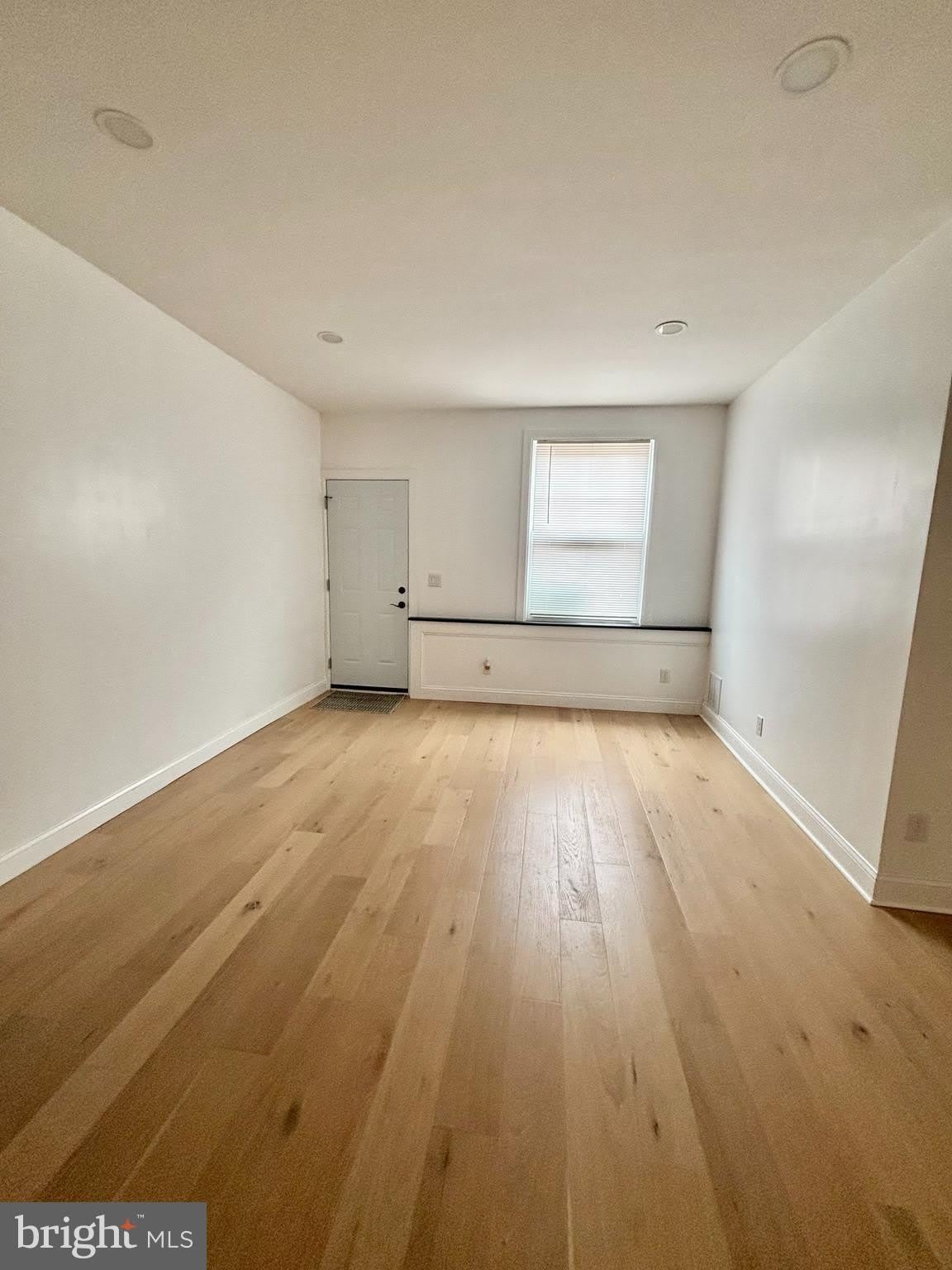 2070 E LIPPINCOTT Street – photo 1