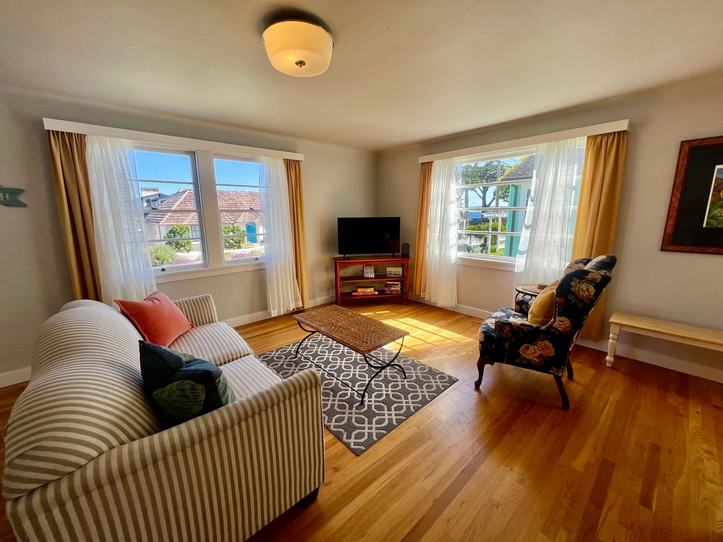 Charming Furnished Home in PG available IMMEDIATELY!! – photo 1