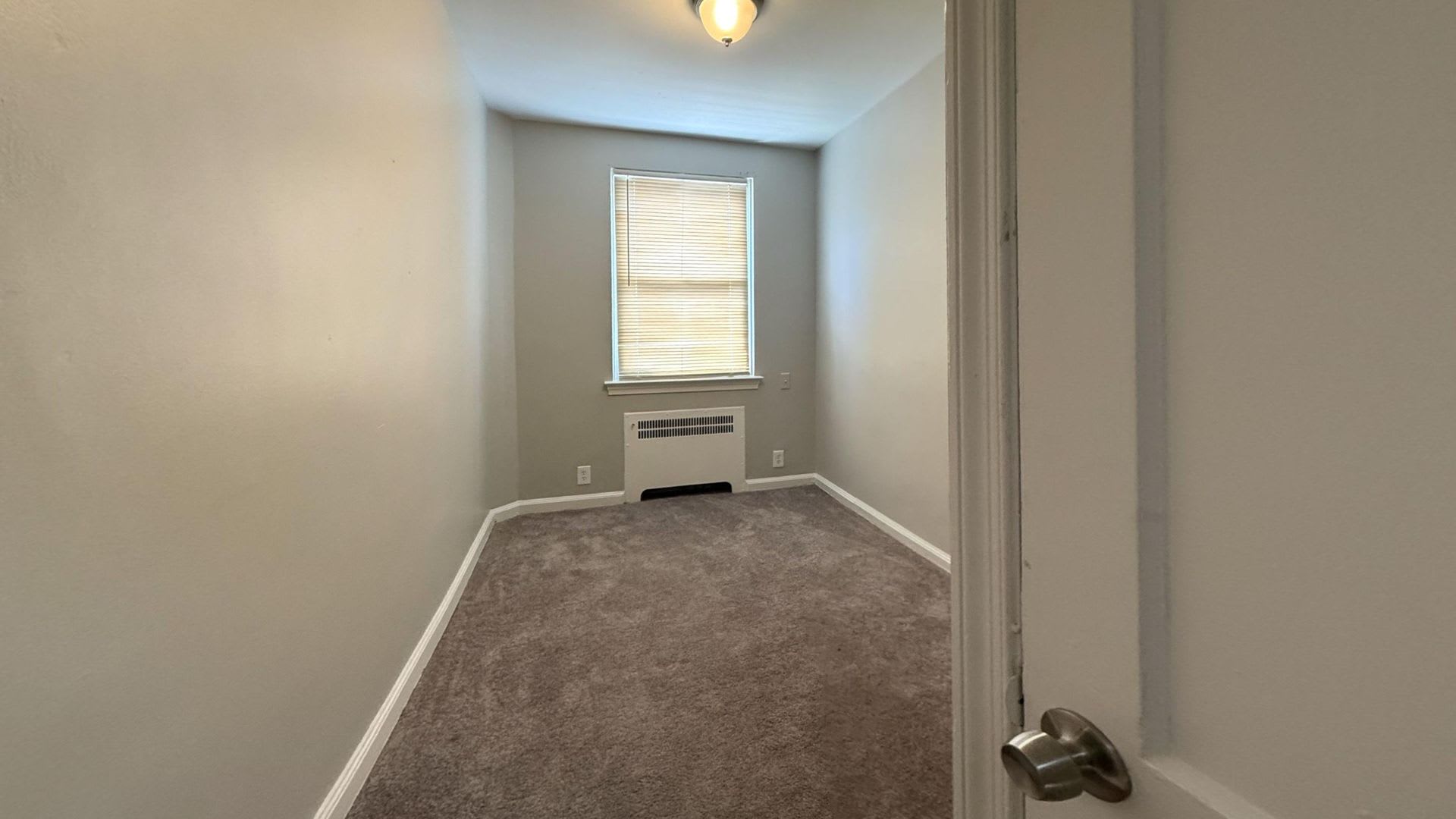 Gorgeously Remodeled 3 Br Townhome W Garage Oil Heat In Upper Darby – photo 5