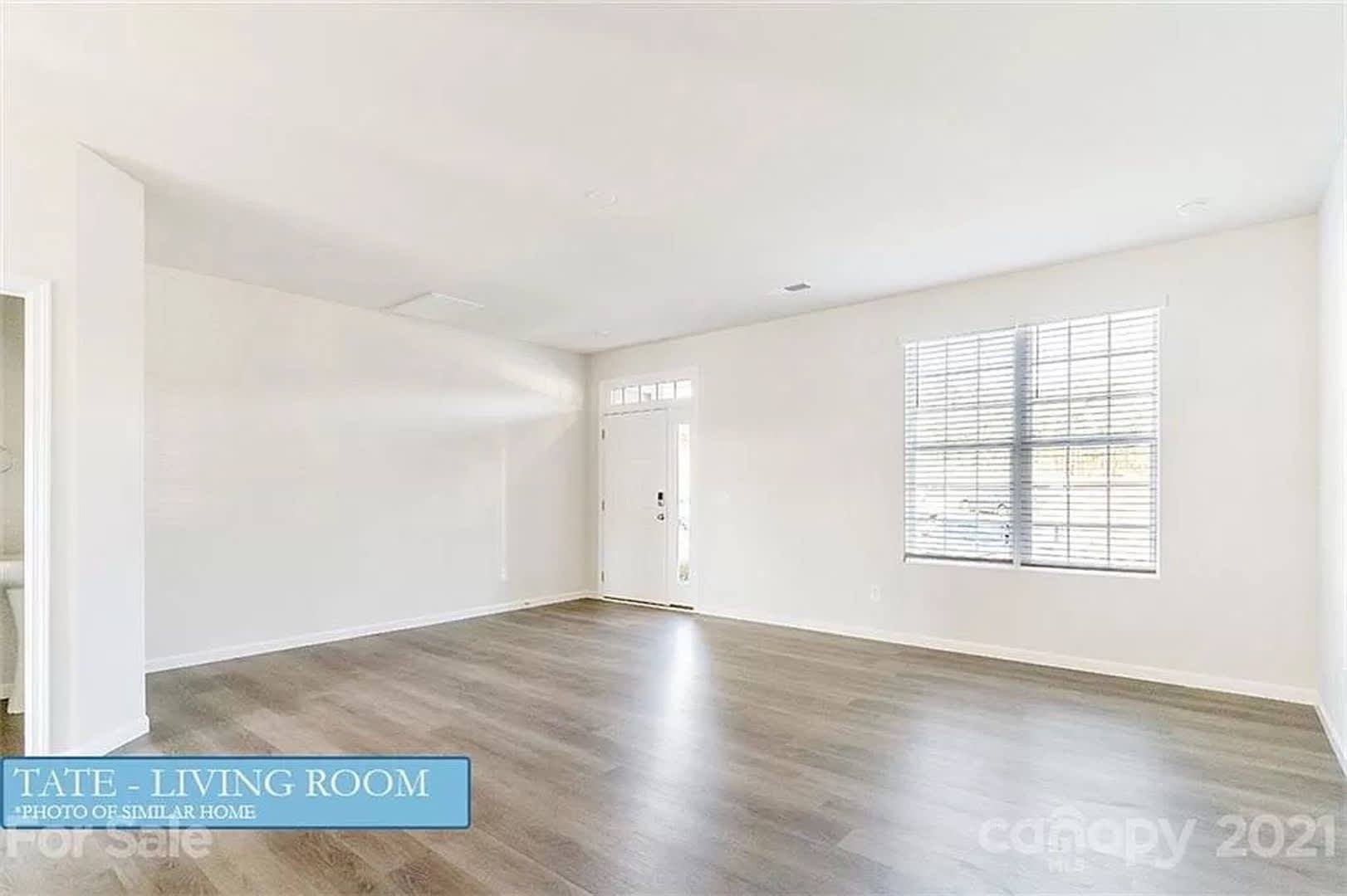Room for Rent in 3 Bedroom Townhome at 1029 Beatty Woods Ln – photo 3