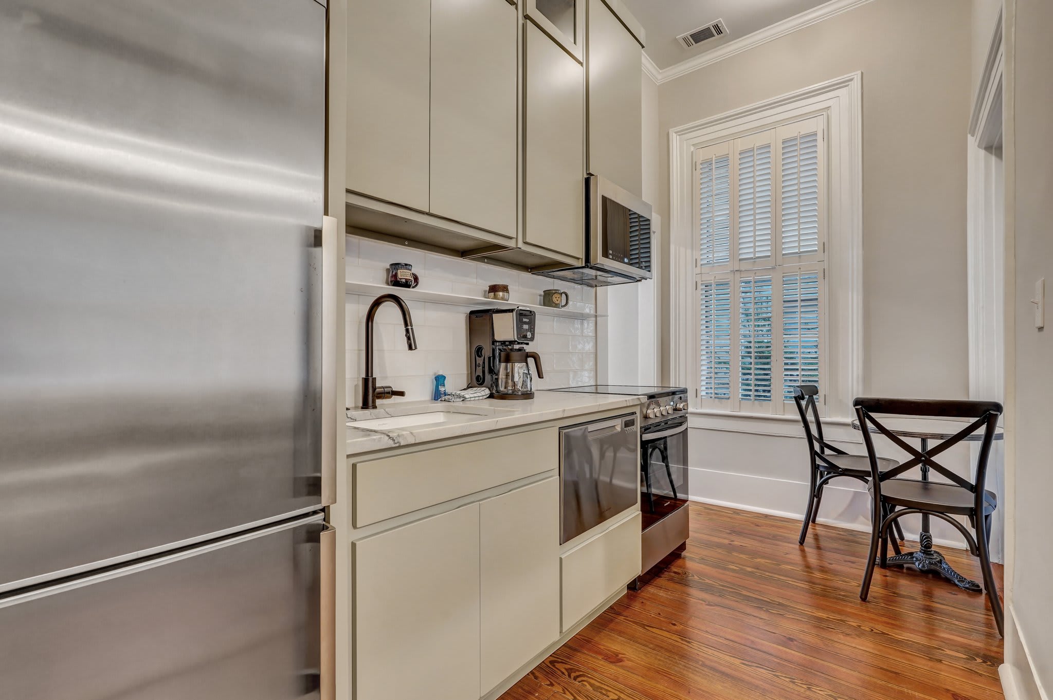 108 E Harris St – photo 5