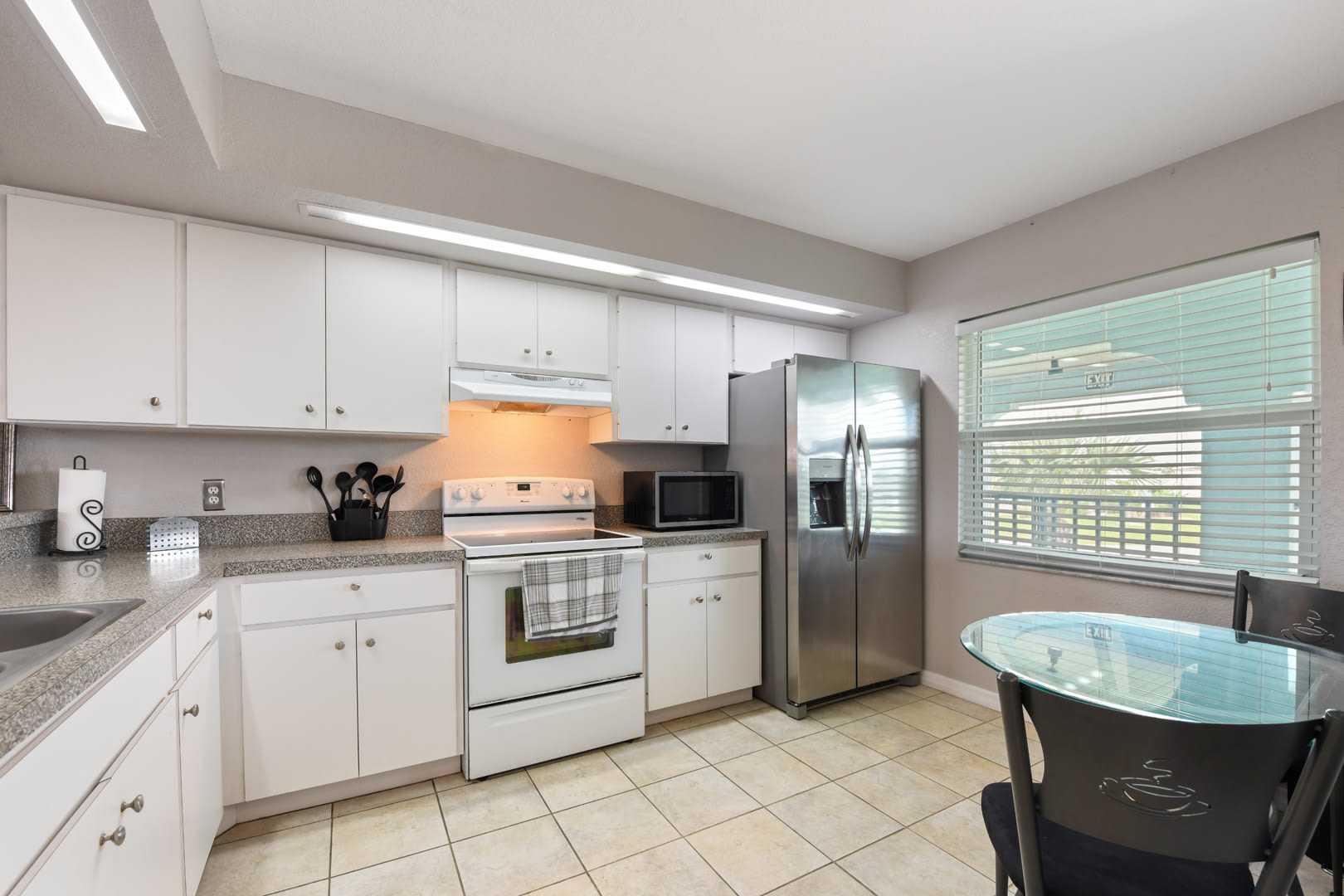 449 Royal Poinciana – photo 5