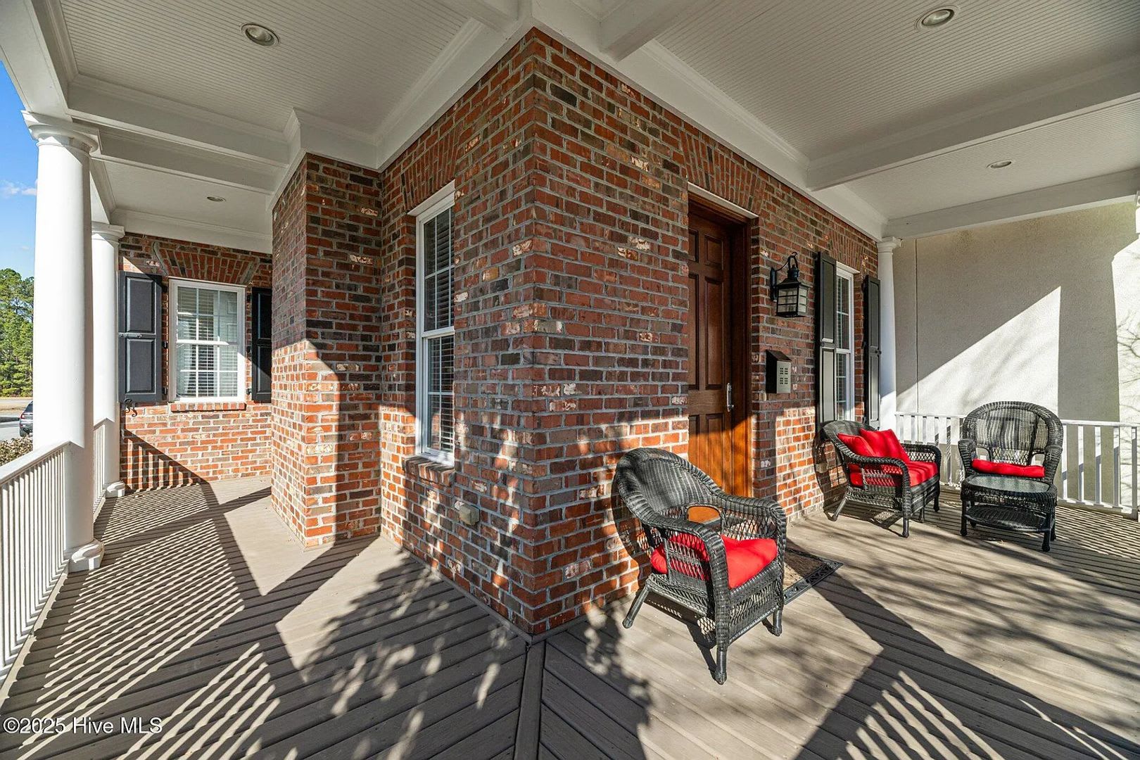 Resort-Style Living – photo 3