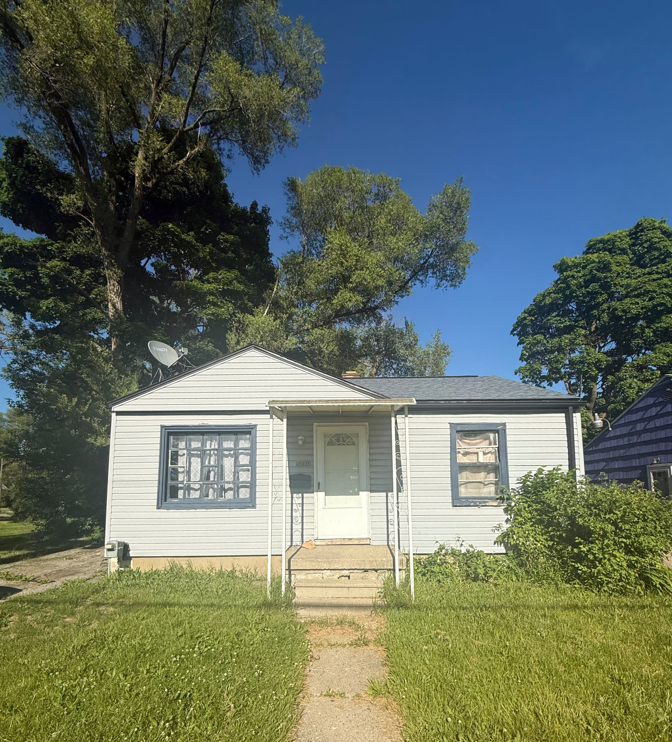 5210 Dupont St – photo 1