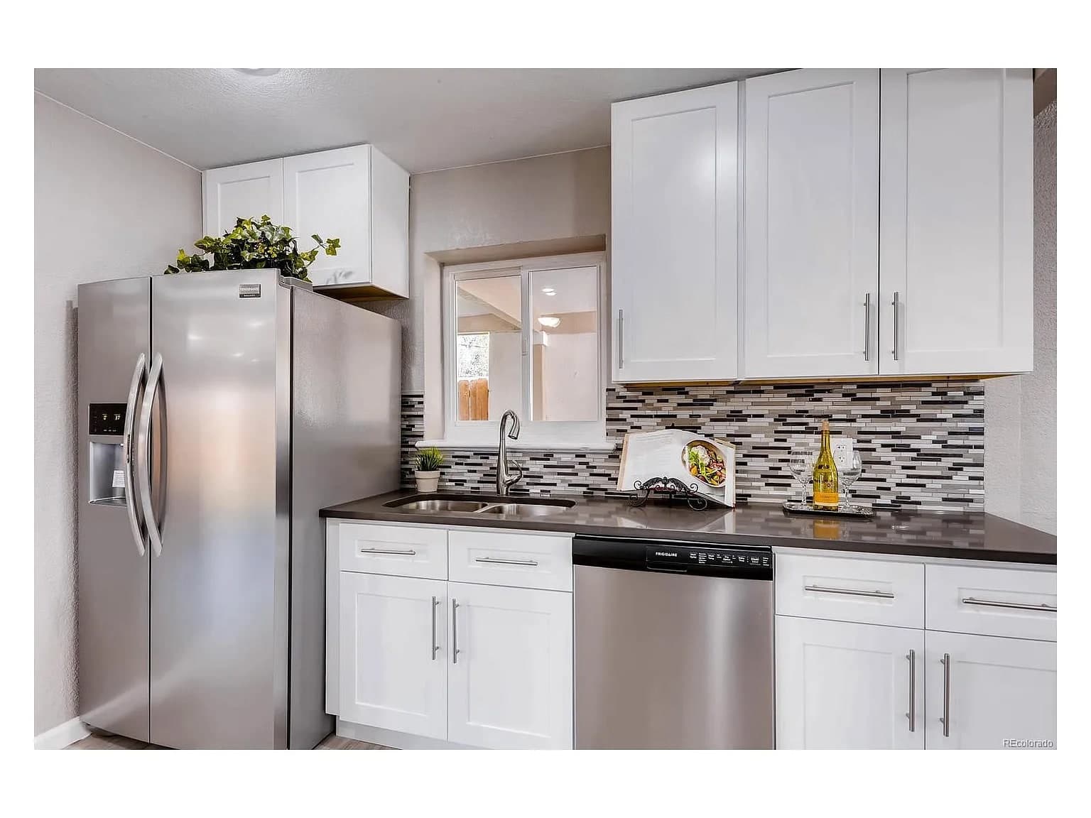 3258 Holly Street – photo 3