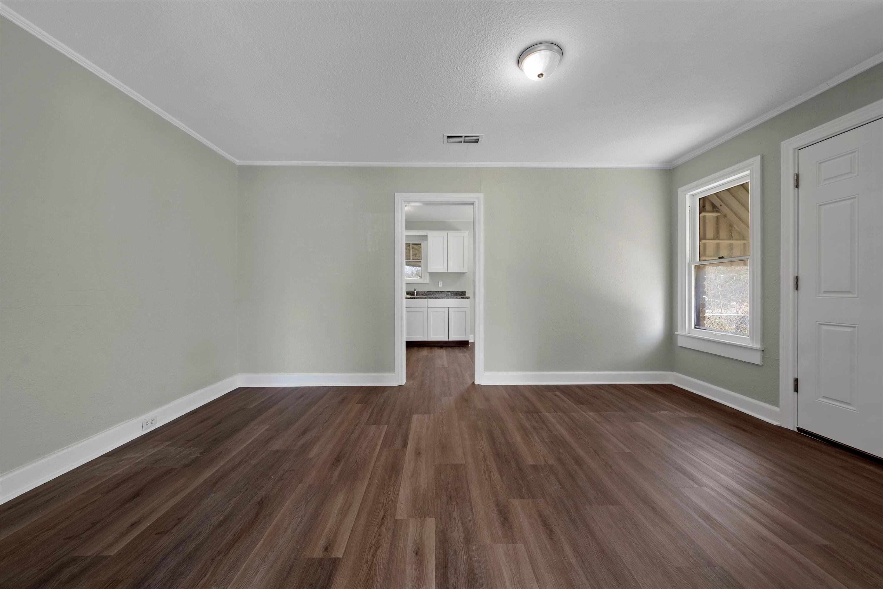 1511 Maple Avenue – photo 5