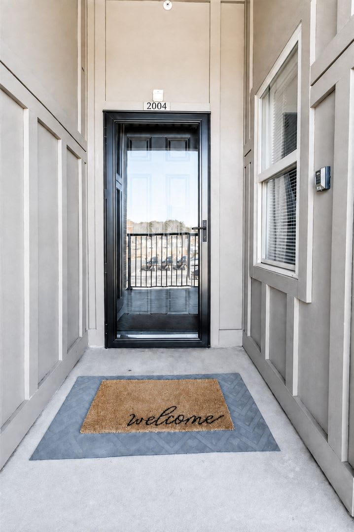 Charming 2-Bedroom Condo in Port Warwick – photo 1