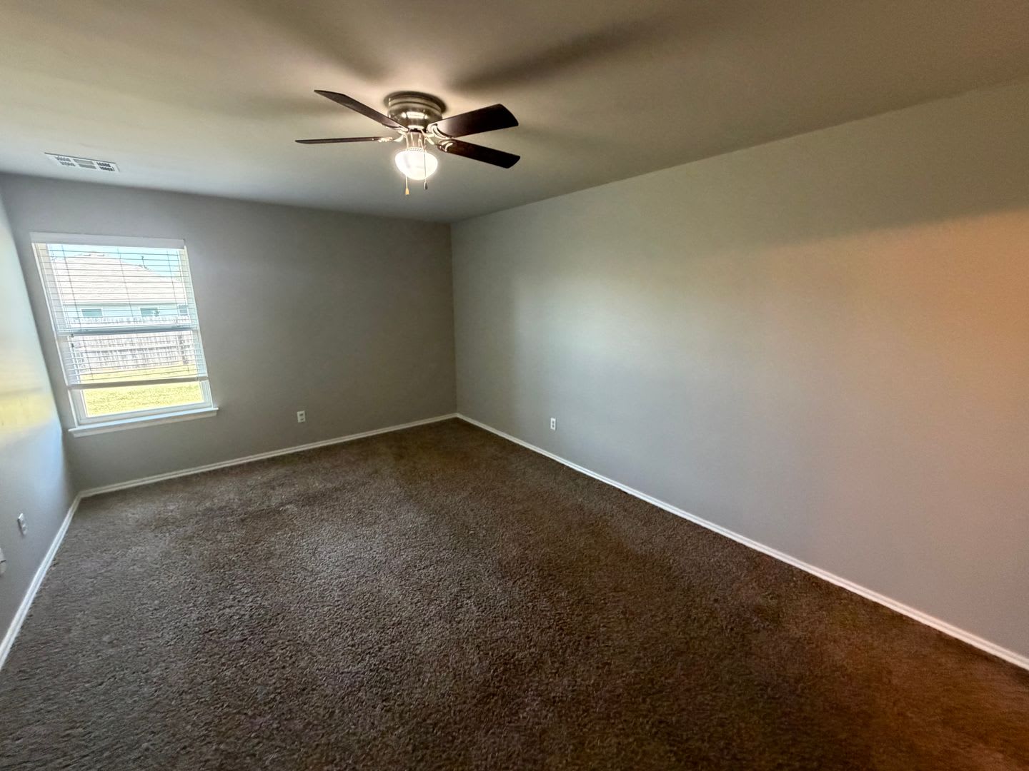 Beautiful 3 Bed 2 Bath in Moore – photo 4