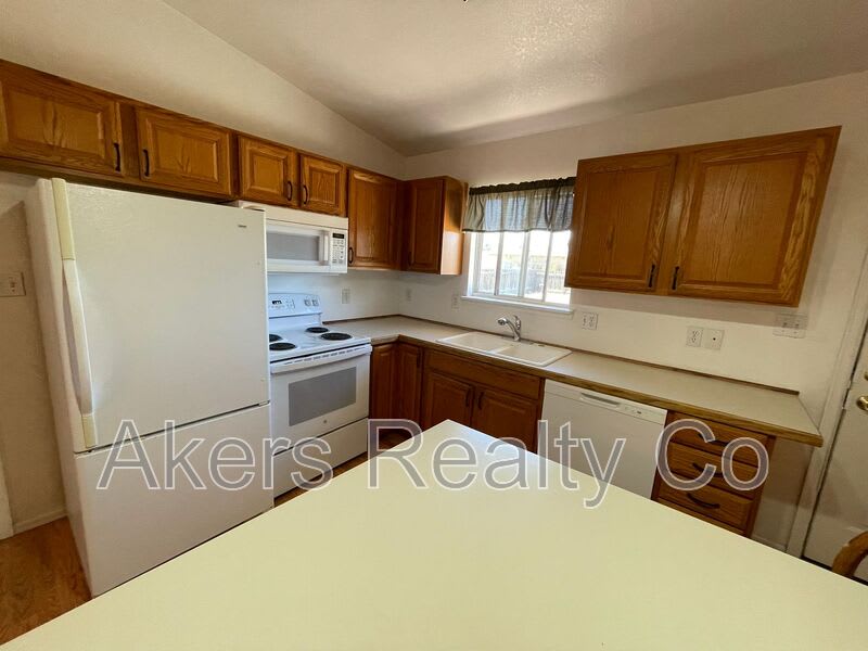 429 S Oak Creek Dr – photo 4