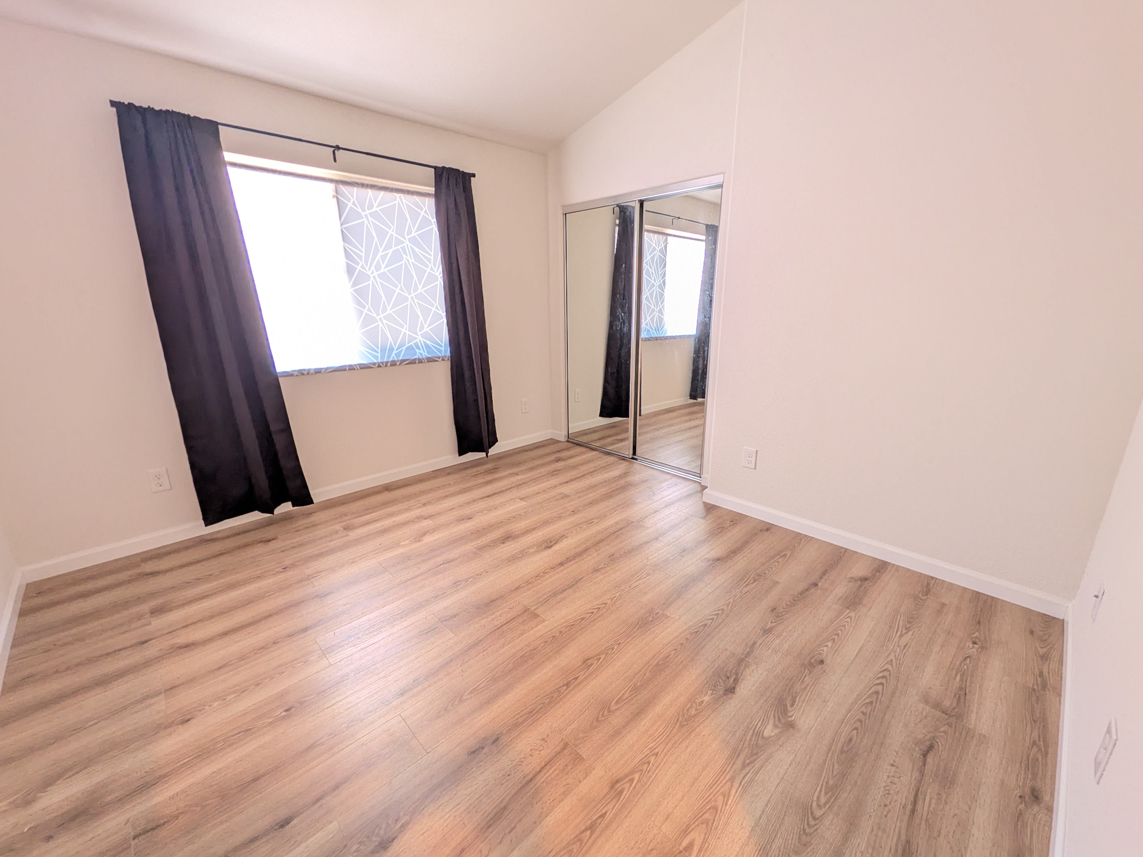 585 Hildale Circle – photo 5