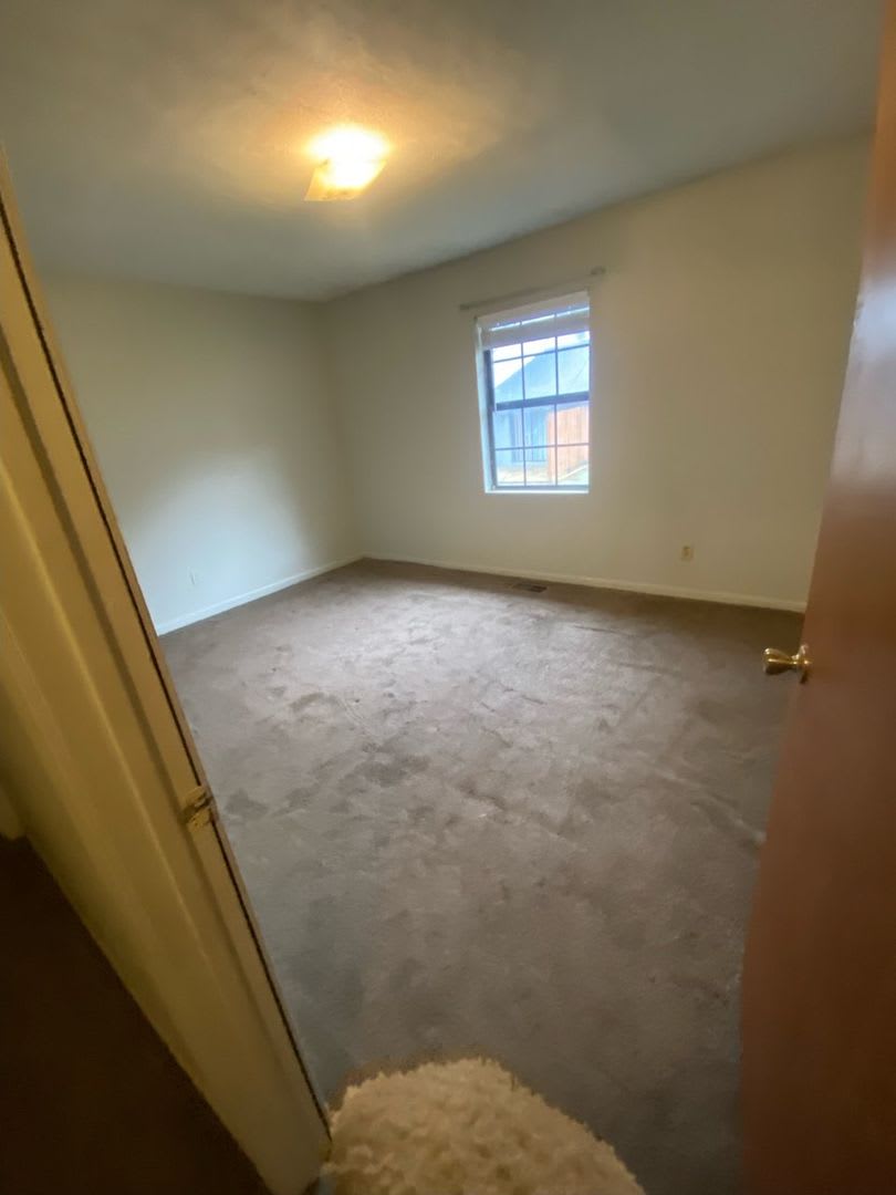 Feemster Lake Apartments – photo 4