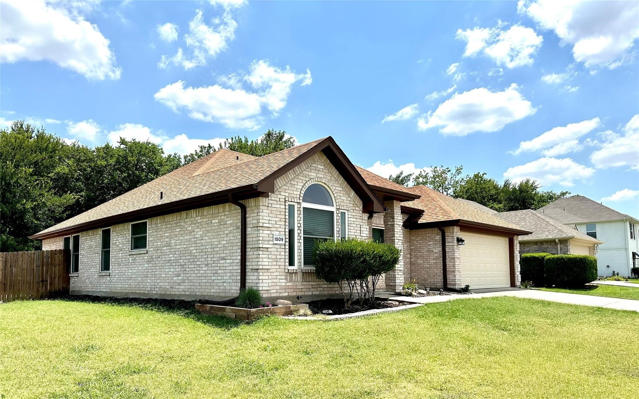 1509 Creekside Avenue – photo 2
