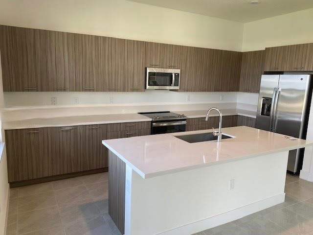 4435 Southwest 174th Avenue – photo 4