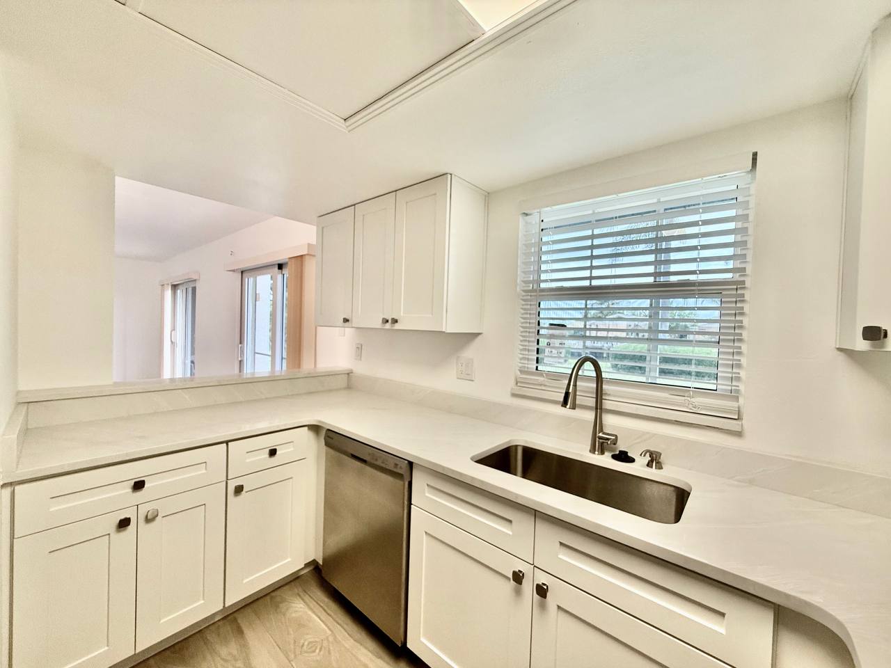 8801 Bay Pointe Dr 102 – photo 5