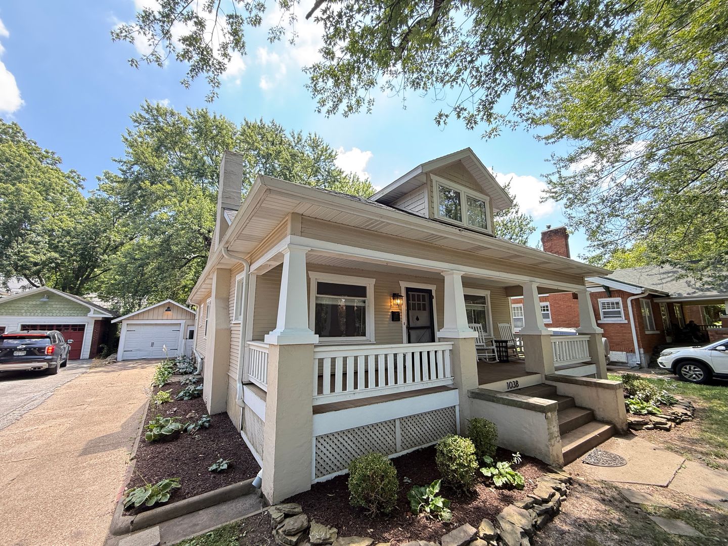 3 Bed 1 Bath in Rountree – photo 3