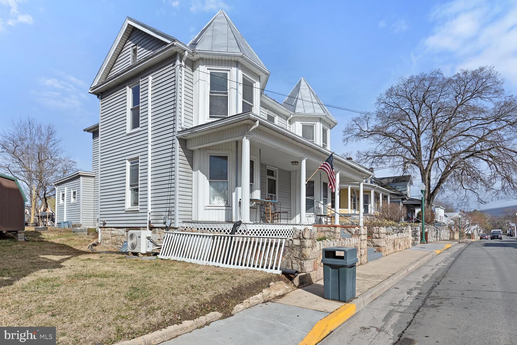 106 N MAIN Street – photo 3