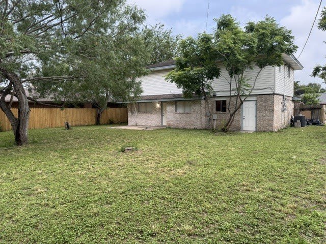 4422 Oxford Drive – photo 2