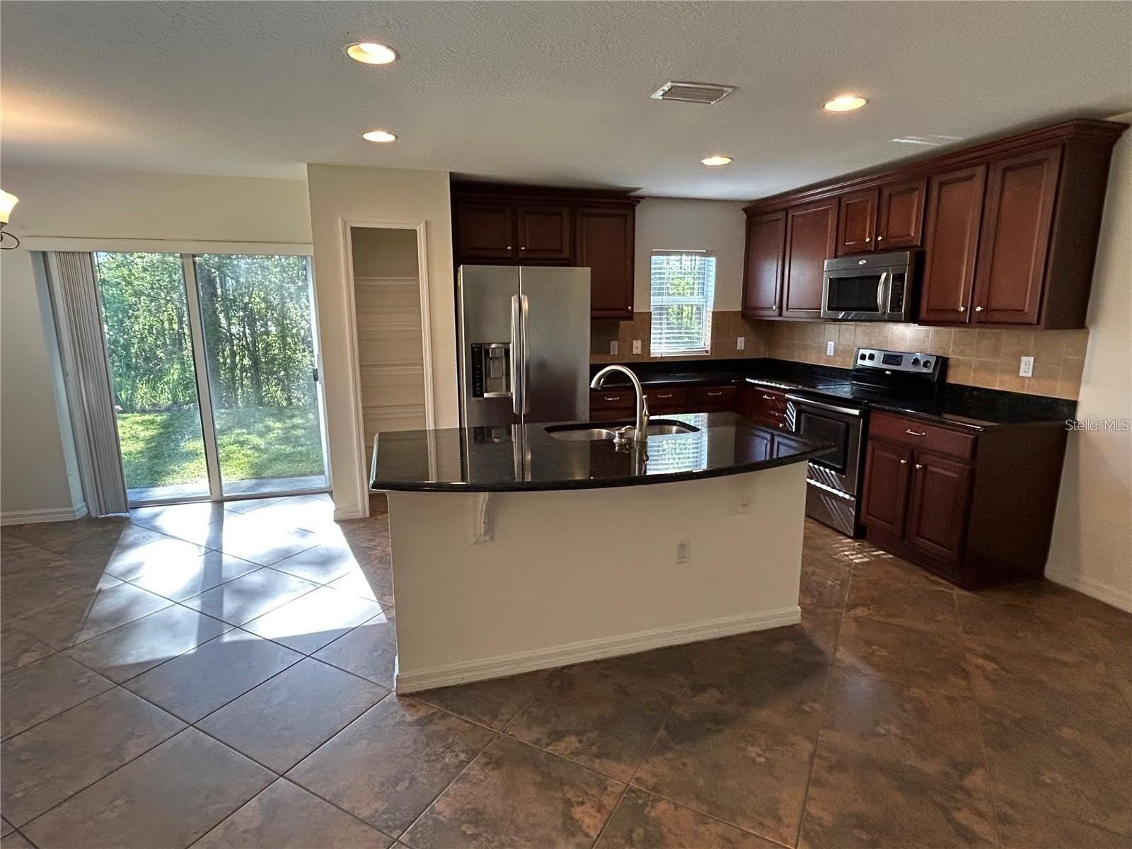 2802 BIRCHCREEK Drive – photo 5