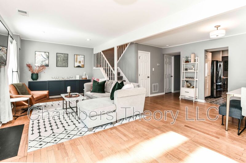 2318 Glade Bank Way – photo 2