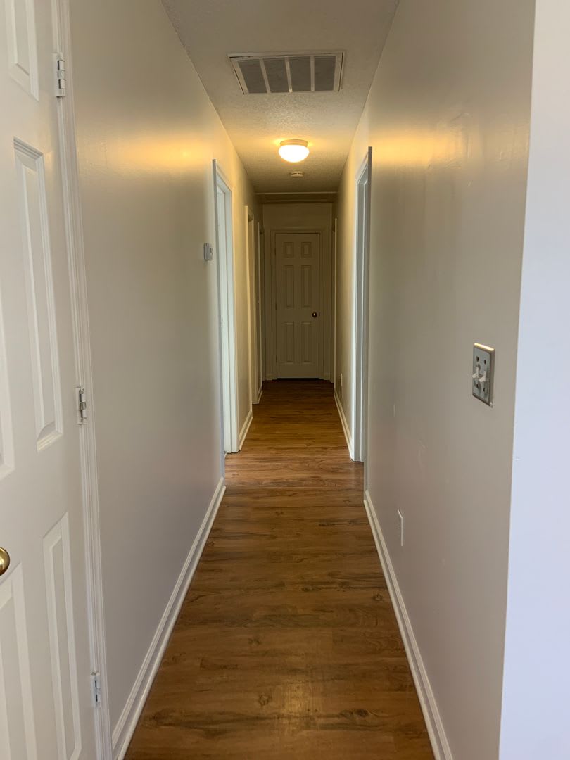 4 Bedroom Home close to HWY 421 & I40 – photo 5