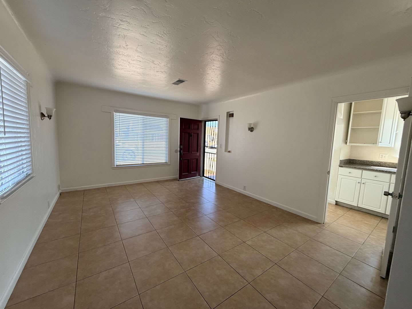 33 W Curtis St – photo 4