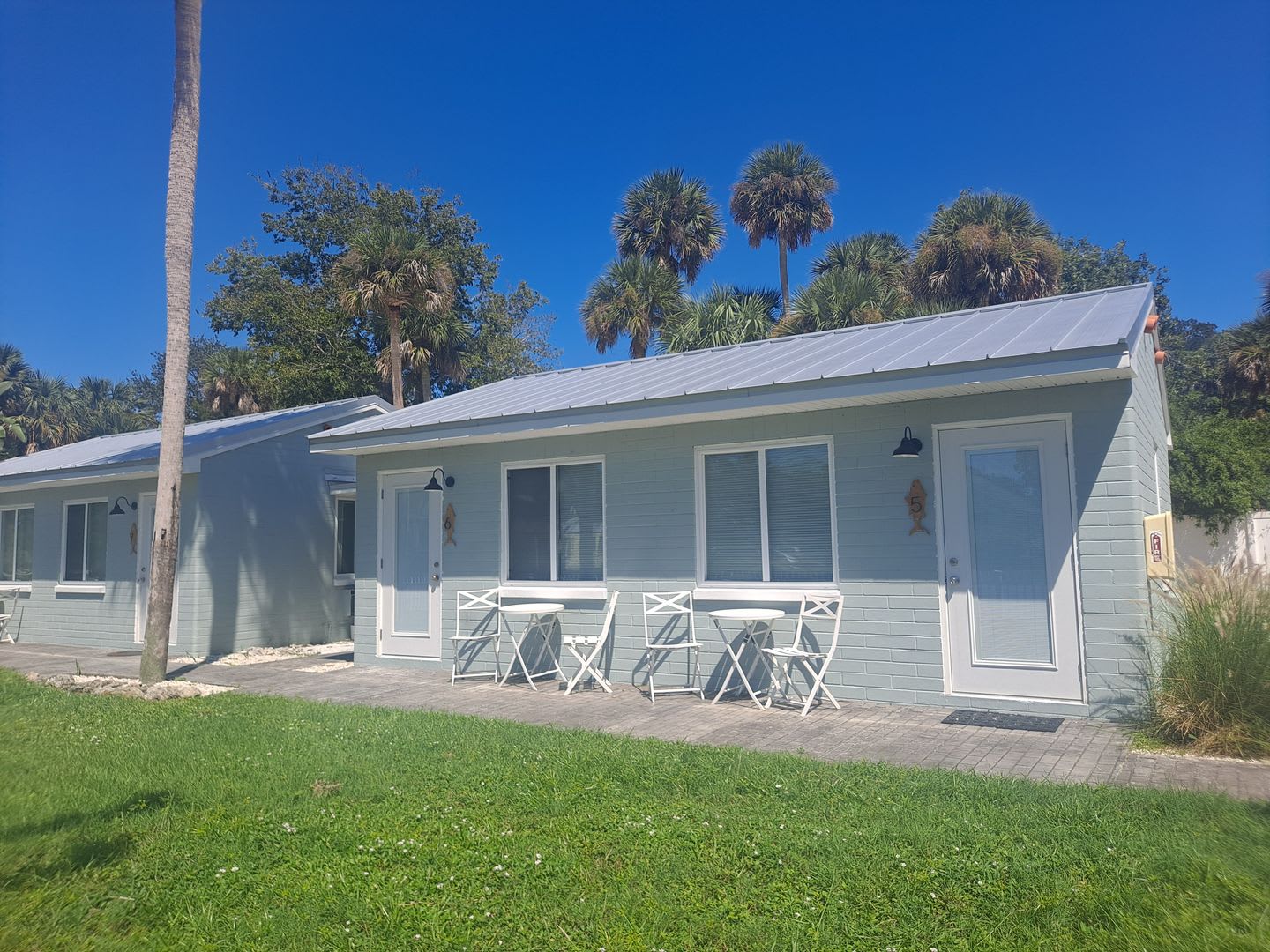 NSB FURNISHED EFFICIENCY UNIT-ALL UTILITIES INCLUDED INCLUDING WI-FI! – photo 3