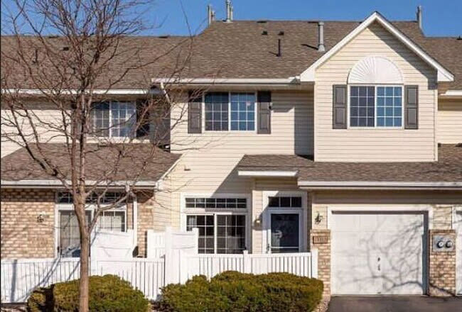 15563 Garnet Way – photo 1