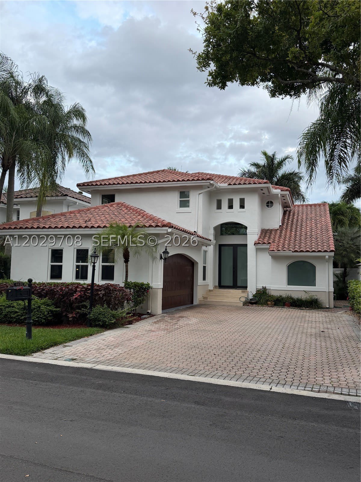 4499 NW 93rd Doral Ct – photo 1
