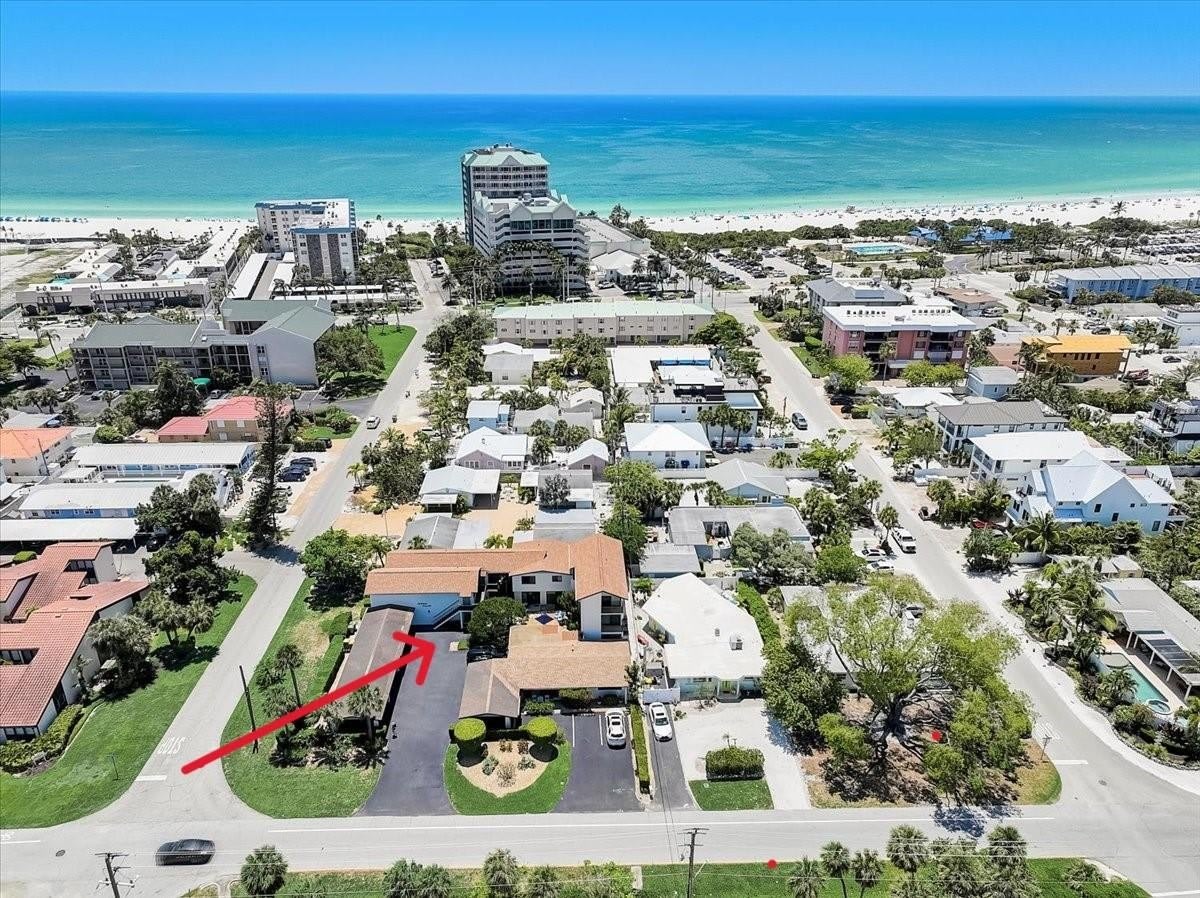 722 S BLVD OF THE PRESIDENTS – photo 1