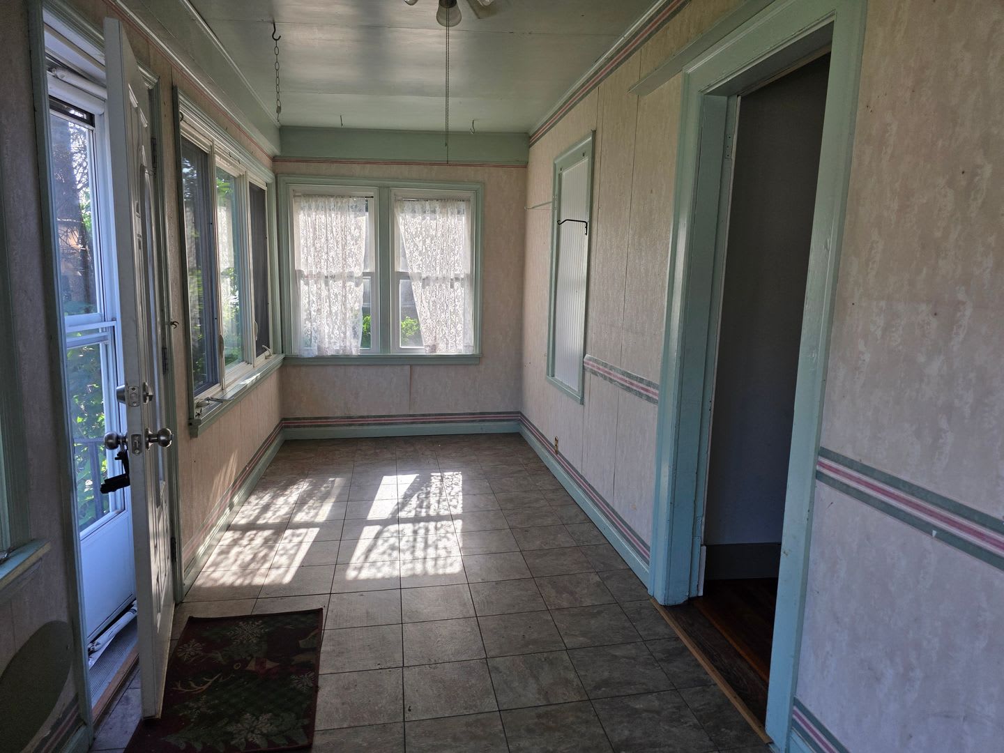 3-Bedroom, 1-Bathroom Home with Basement & Garage – $1,300/Month – photo 2