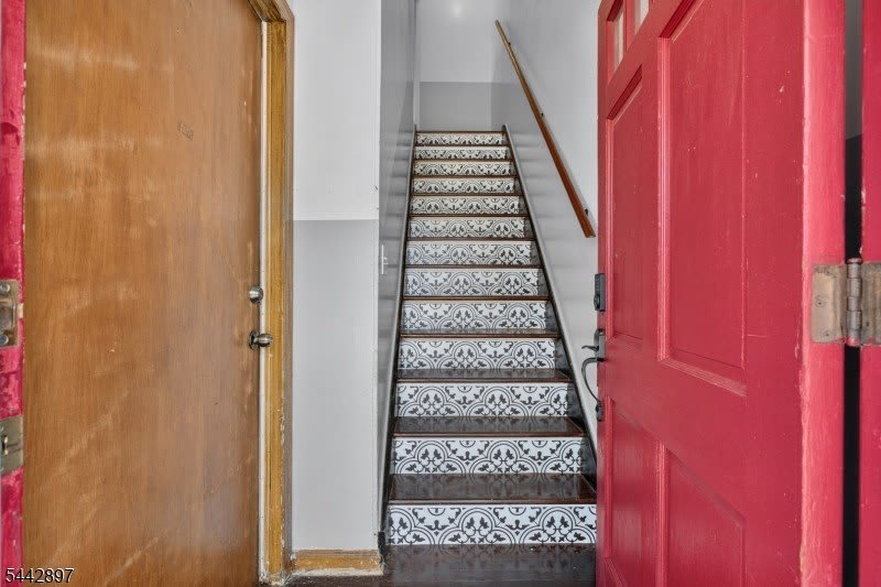 1755 Winfield St Apt 2 – photo 4