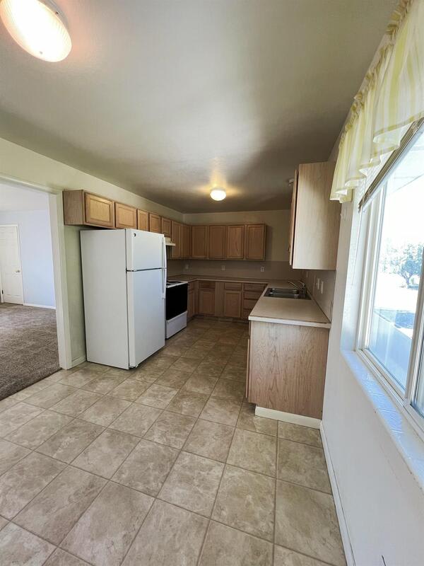 759 W 400 N – photo 3