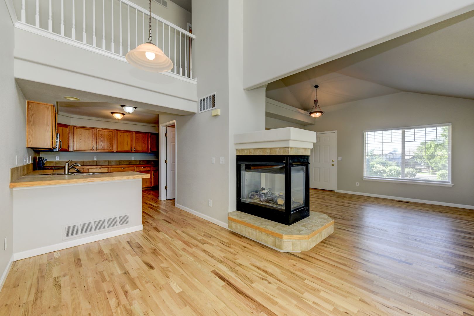 3 Bed 3 Bath corner Lot in Broomfield! Newly Refinished Wood Floors With Pool!! – photo 3