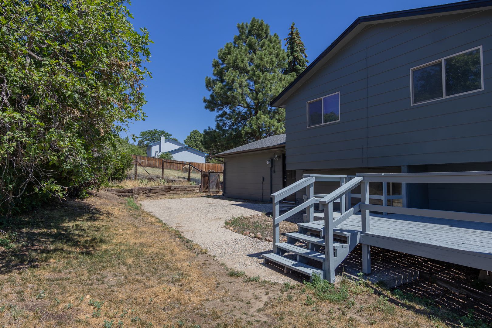 Large home on almost an acre- Academy and Flintridge, 80918! – photo 4
