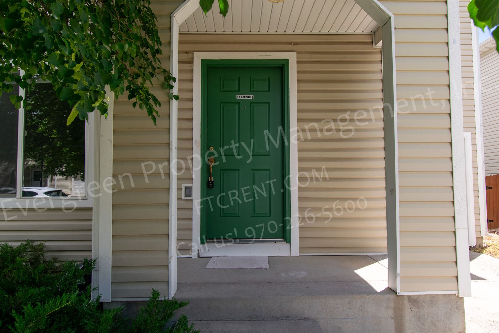 Fantastic 4 bedroom, 2 bathroom home in great location! – photo 3