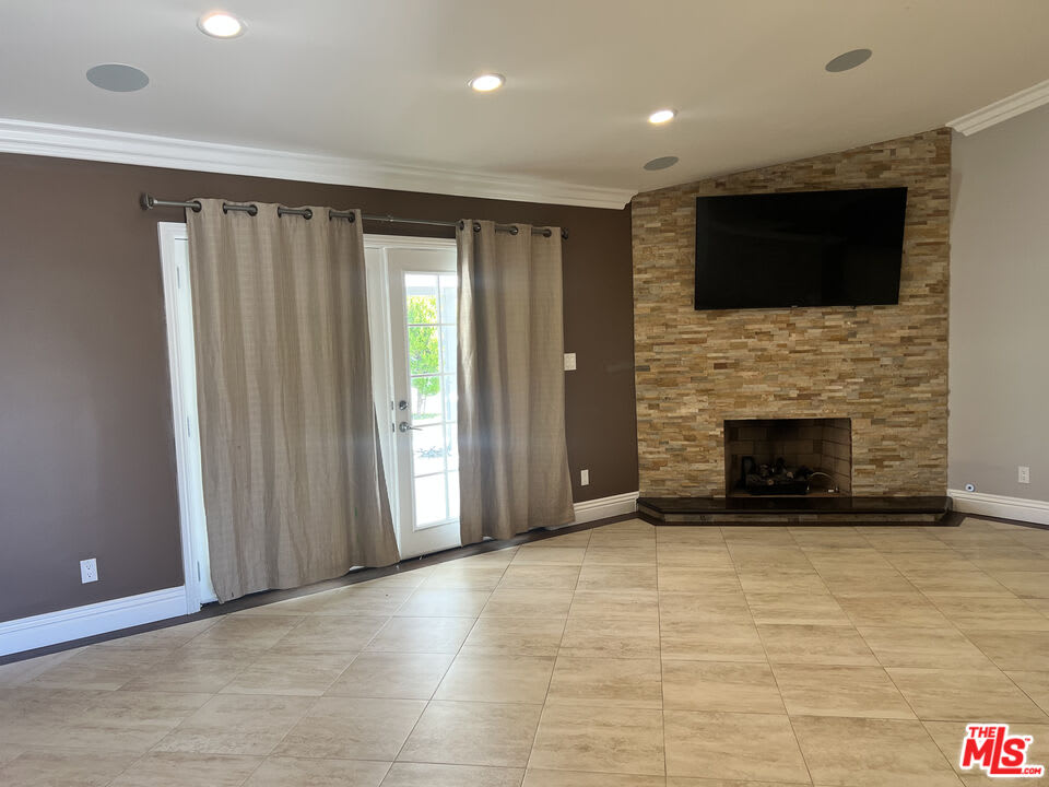 9716 Casaba Avenue – photo 5